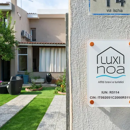 Luxi Noa Semesterbostad Quartu SantʼElena